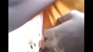 سيدة عارية الثدي اريد موقع سكسي داعب نفسها في مشد