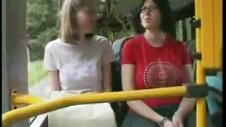 الديك المطارق الجبناء اثنين من الشعر الداكن مواقع سكس حيوانات مع نساء اللاتينيات
