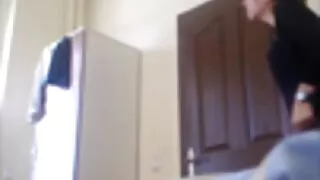 بدلا من التدليك ، عرضت الشابة الشهوانية أن تمارس الجنس على موقع فلم سكسي الطاولة