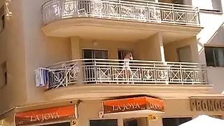 اثنين من الفتيات مع صديقها الانخراط في موقع افلام سكسي اجنبي ضيع مشعرات على كاميرا ويب